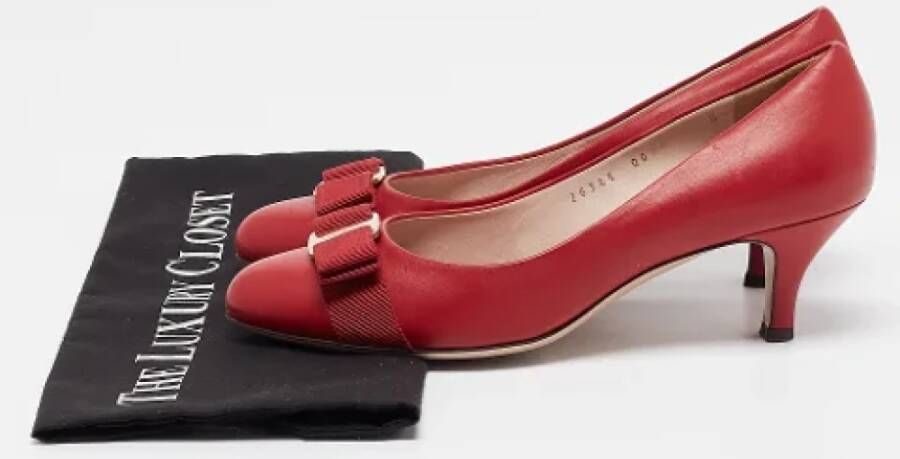 Salvatore Ferragamo Pre-owned Leather heels Red Dames