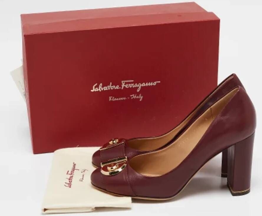 Salvatore Ferragamo Pre-owned Leather heels Red Dames