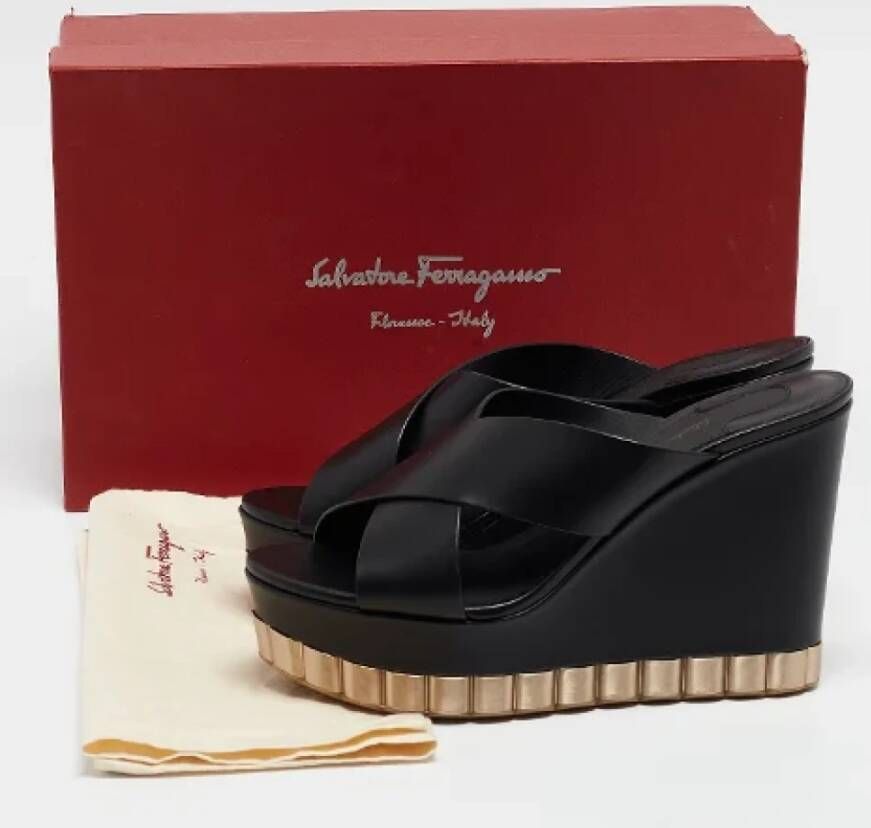 Salvatore Ferragamo Pre-owned Leather sandals Black Dames