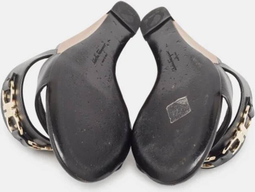 Salvatore Ferragamo Pre-owned Leather sandals Black Dames