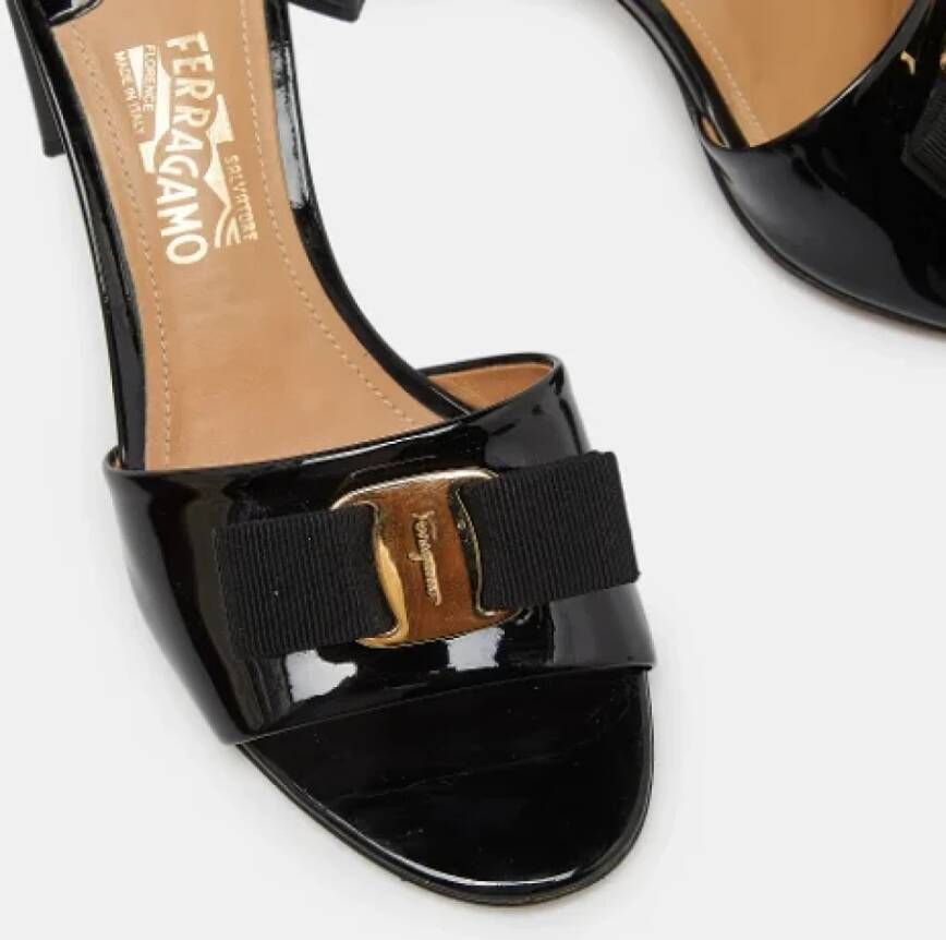 Salvatore Ferragamo Pre-owned Leather sandals Black Dames