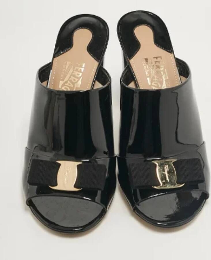 Salvatore Ferragamo Pre-owned Leather sandals Black Dames