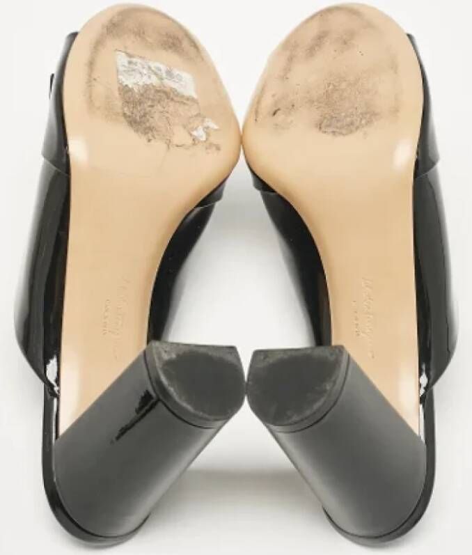 Salvatore Ferragamo Pre-owned Leather sandals Black Dames