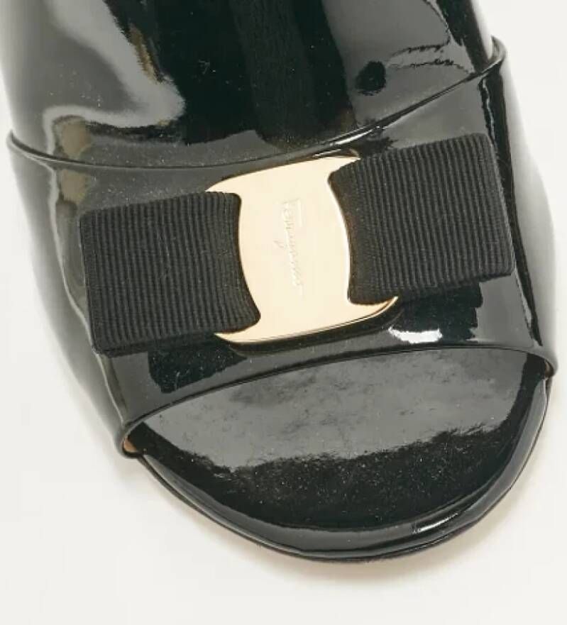 Salvatore Ferragamo Pre-owned Leather sandals Black Dames