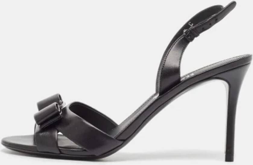 Salvatore Ferragamo Pre-owned Leather sandals Black Dames