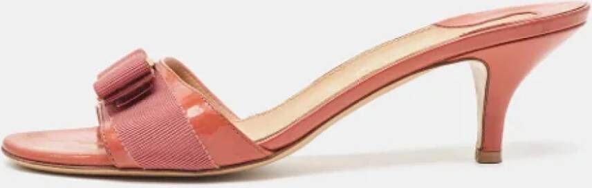 Salvatore Ferragamo Pre-owned Leather sandals Orange Dames