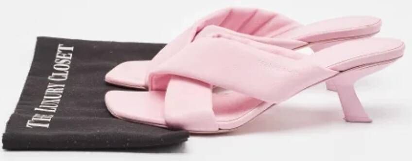 Salvatore Ferragamo Pre-owned Leather sandals Pink Dames