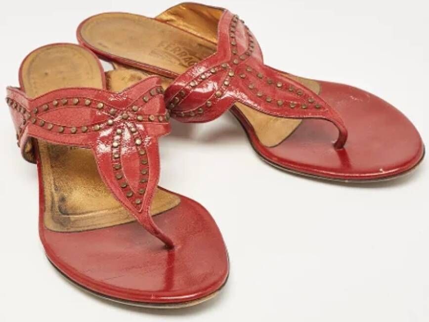 Salvatore Ferragamo Pre-owned Leather sandals Red Dames