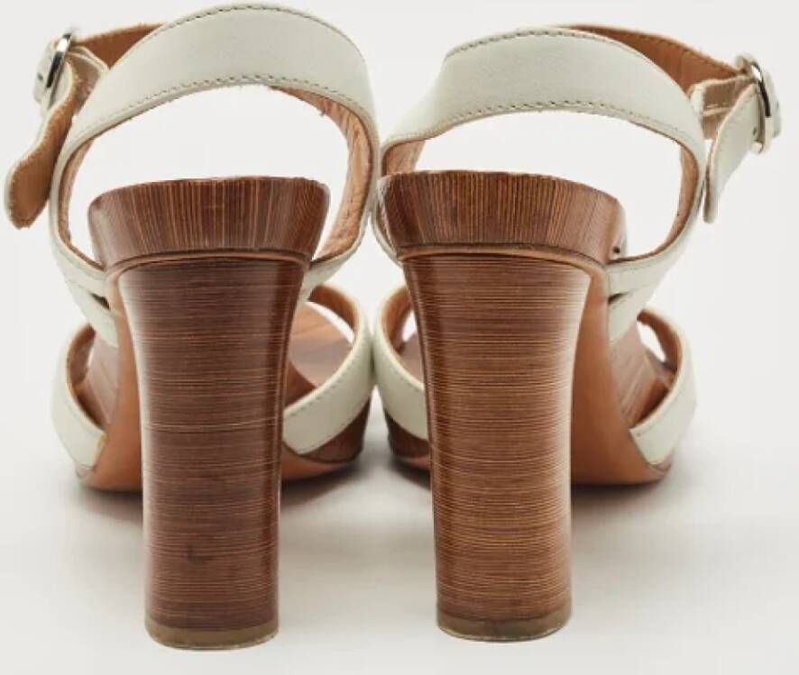 Salvatore Ferragamo Pre-owned Leather sandals White Dames