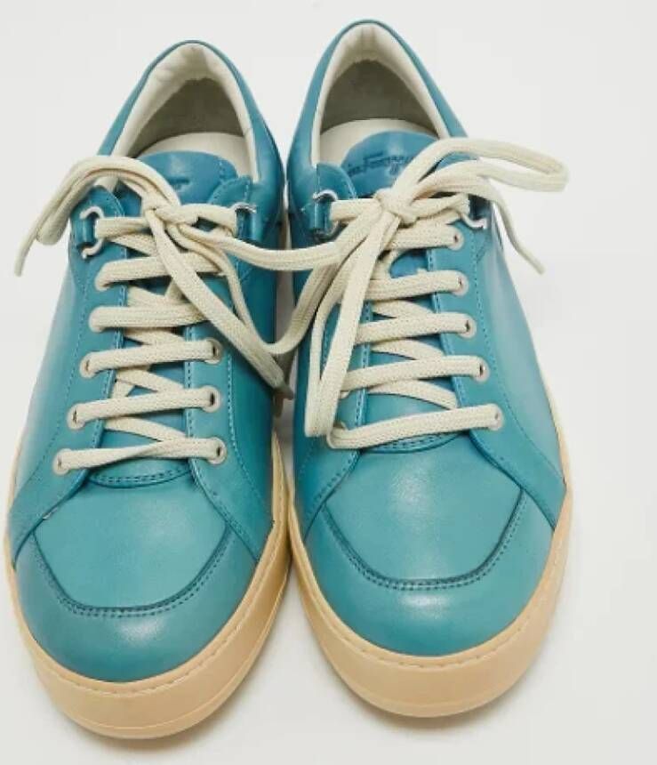 Salvatore Ferragamo Pre-owned Leather sneakers Blue Dames