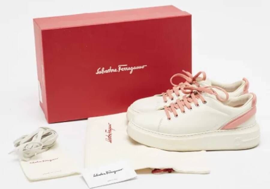 Salvatore Ferragamo Pre-owned Leather sneakers White Dames