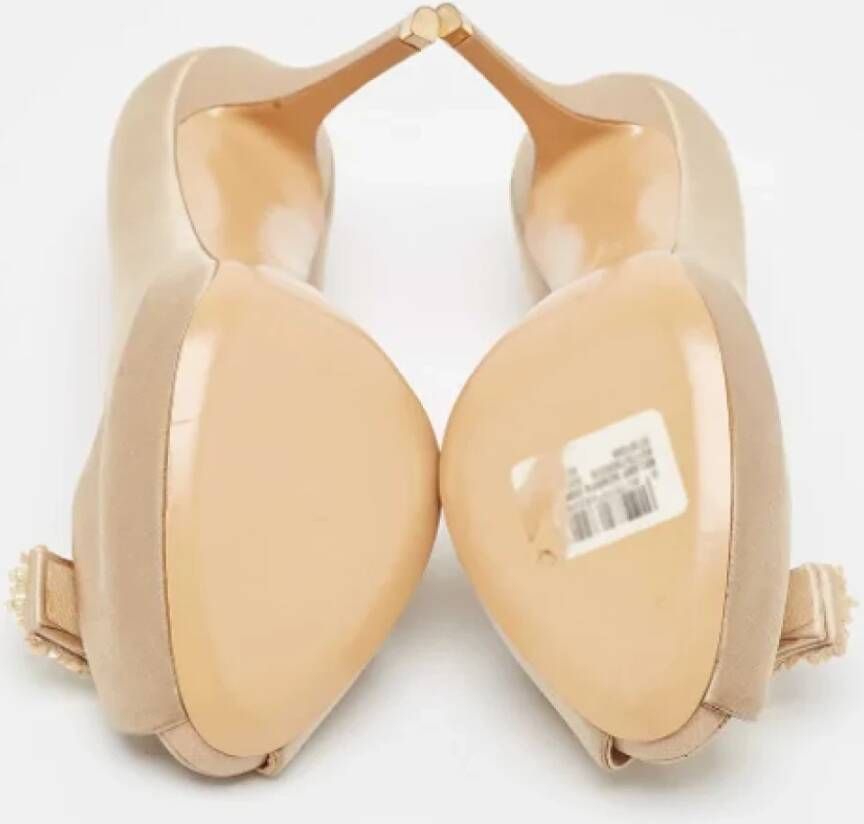 Salvatore Ferragamo Pre-owned Satin heels Beige Dames