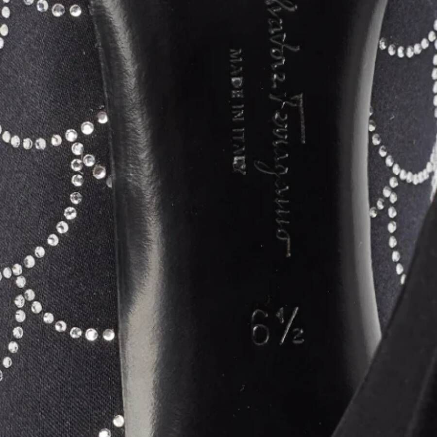 Salvatore Ferragamo Pre-owned Satin heels Black Dames