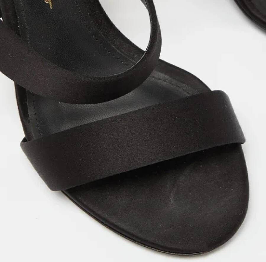 Salvatore Ferragamo Pre-owned Satin sandals Black Dames