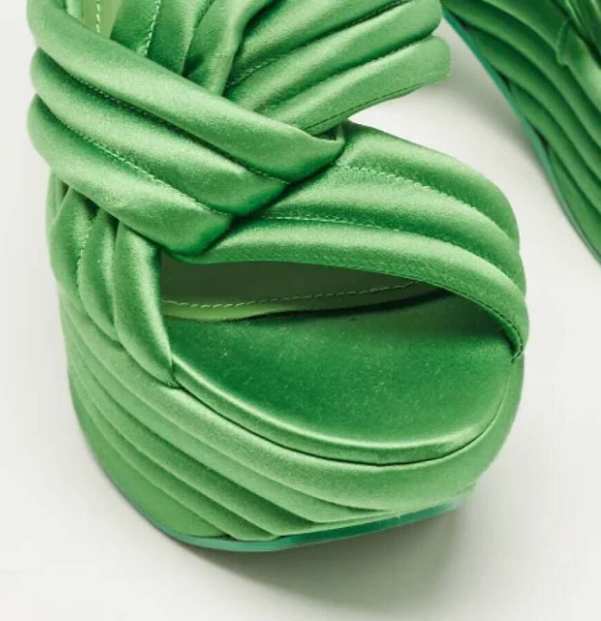 Salvatore Ferragamo Pre-owned Satin sandals Green Dames