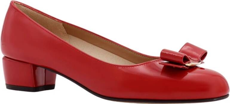 Salvatore Ferragamo Rode Pumps met Iconische Vara Strik Red Dames