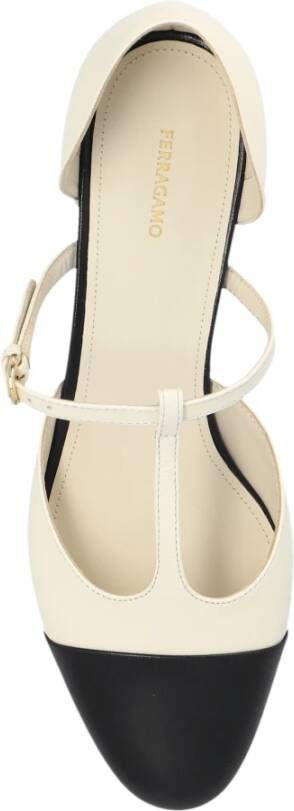 Salvatore Ferragamo Schoenen Linette Beige Dames