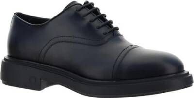 Salvatore Ferragamo Schoenen van kalfsleer met verlengde neus en vetersluiting Black Heren