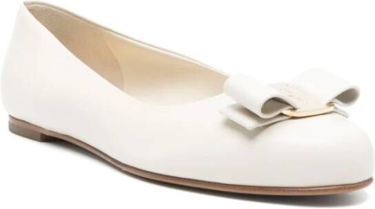 Salvatore Ferragamo Witte Ballerina Schoenen Elegante Stijl White Dames