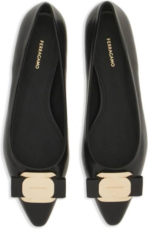 Salvatore Ferragamo Zwarte Ballerina Flats met Strikdetail Black Dames