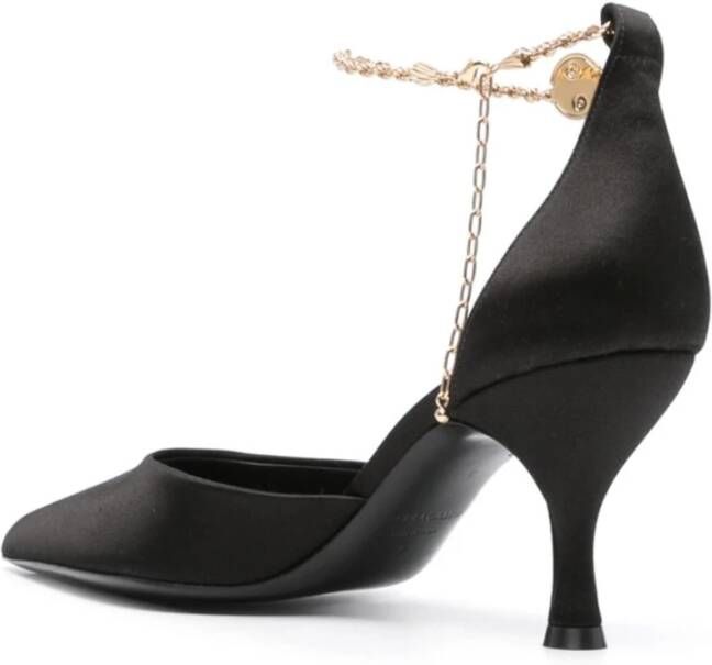 Salvatore Ferragamo Zwarte Ferragamo Met Hak Black Dames