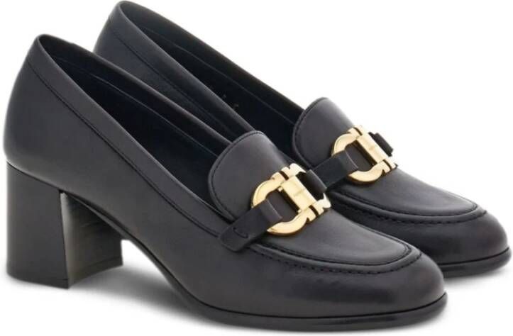 Salvatore Ferragamo Zwarte Gancini Pumps met Gouden Accenten Black Dames