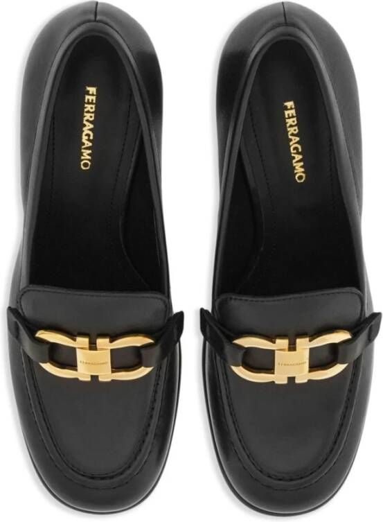 Salvatore Ferragamo Zwarte Gancini Pumps met Gouden Accenten Black Dames