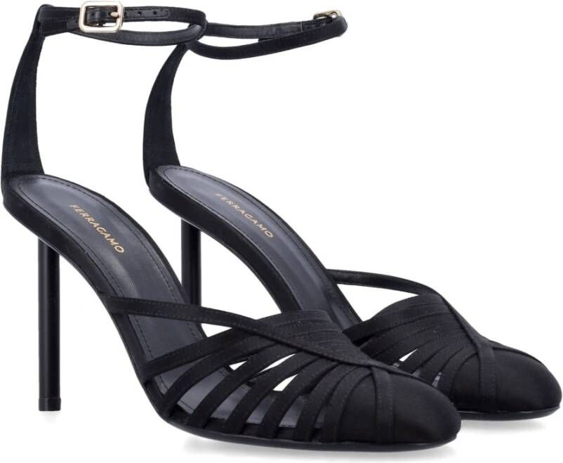 Salvatore Ferragamo Zwarte Gesloten Teen Hoge Hak Sandalen Black Dames