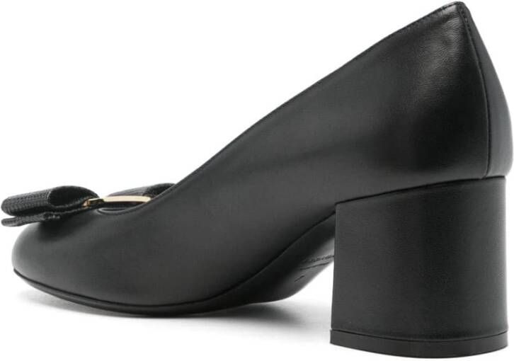 Salvatore Ferragamo Zwarte Hak Pumps met Strik Detail Black Dames