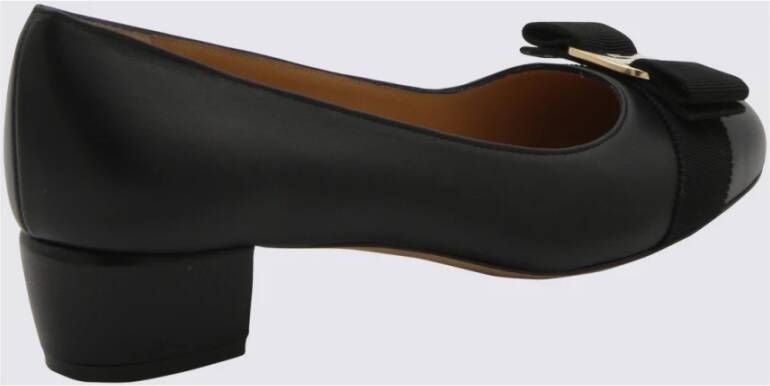 Salvatore Ferragamo Zwarte Leren Strik Detail Hak Pumps Black Dames