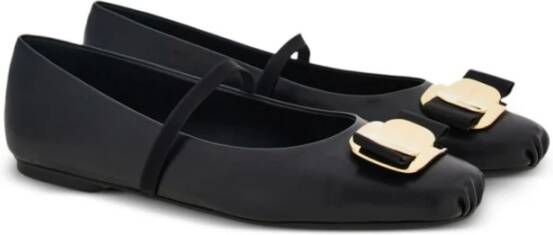 Salvatore Ferragamo Zwarte Platte Ballerina Schoenen Black Dames