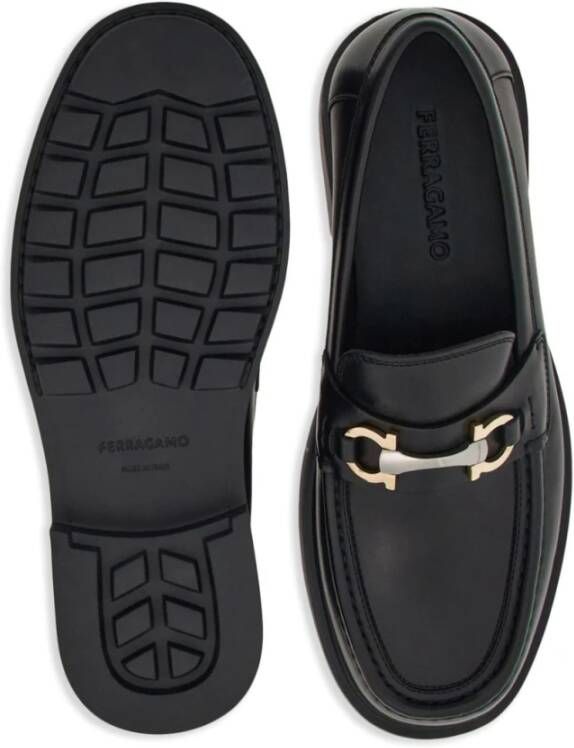 Salvatore Ferragamo Zwarte platte schoenen met Gancini-details Black Heren