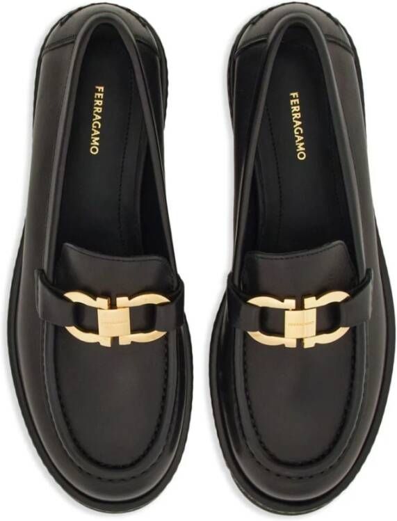 Salvatore Ferragamo Zwarte platte schoenen met Gancini gesp Black Dames