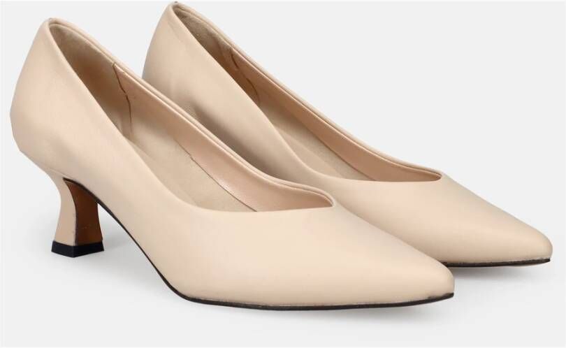 Sangiorgio Beige Hak Pumps Tijdloze Silhouet Beige Dames