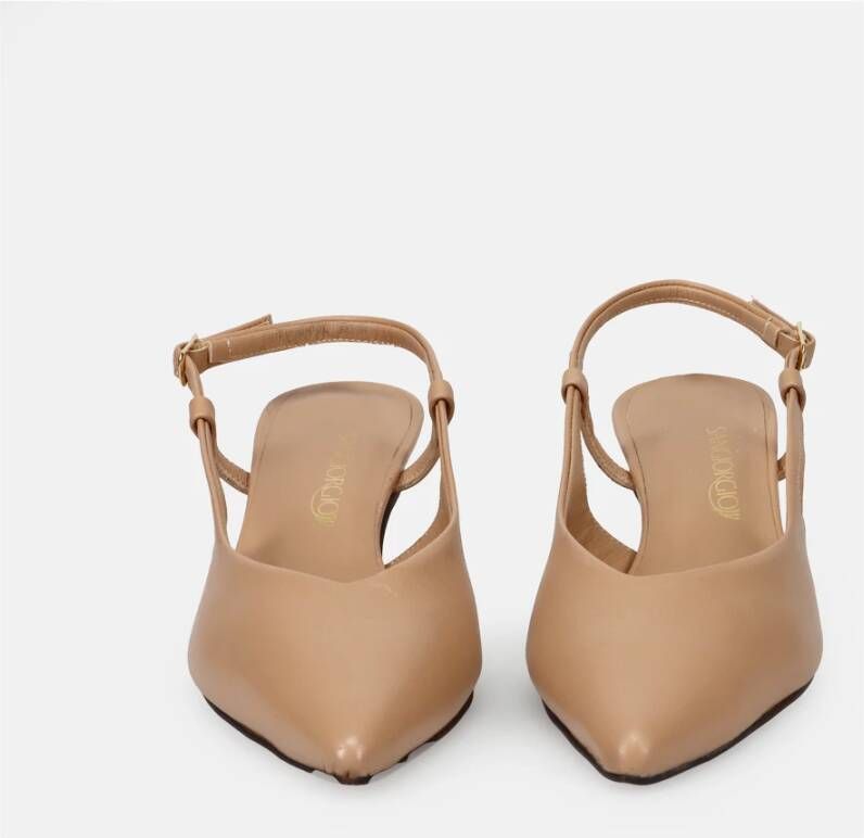 Sangiorgio Beige Hakken Schoenen voor Dagelijkse Elegantie Beige Dames