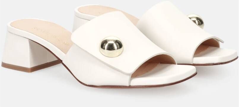 Sangiorgio Witte Leren Sandalen Klem Accessoire White Dames