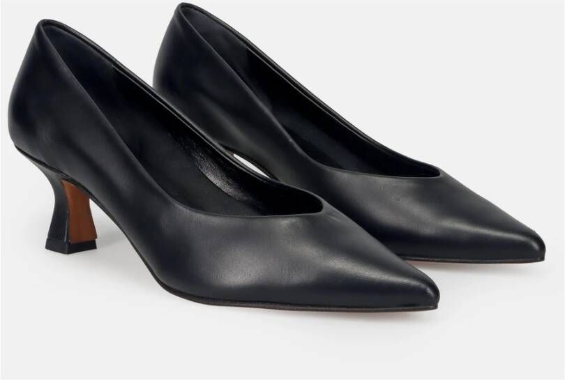 Sangiorgio Zwarte Hak Pumps Tijdloze Silhouet Black Dames