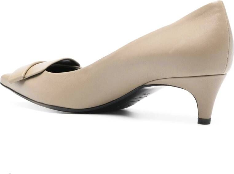 Sergio Rossi Beige Leren Pumps met puntige neus Beige Dames