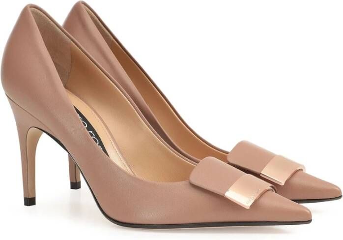 Sergio Rossi Beige Leren Pumps met puntige neus Beige Dames