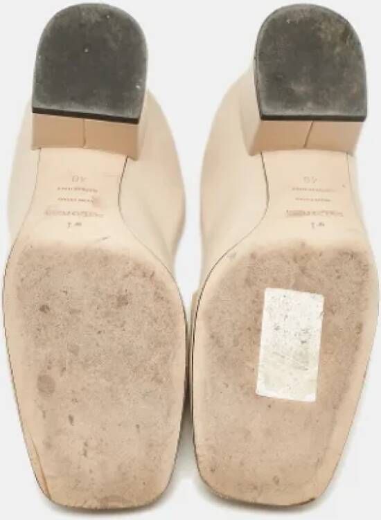 Sergio Rossi Pre-owned Leather flats Beige Dames