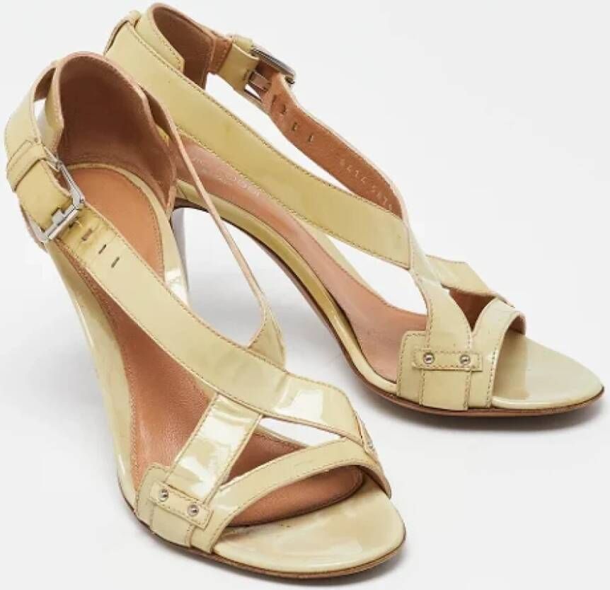 Sergio Rossi Pre-owned Leather sandals Beige Dames