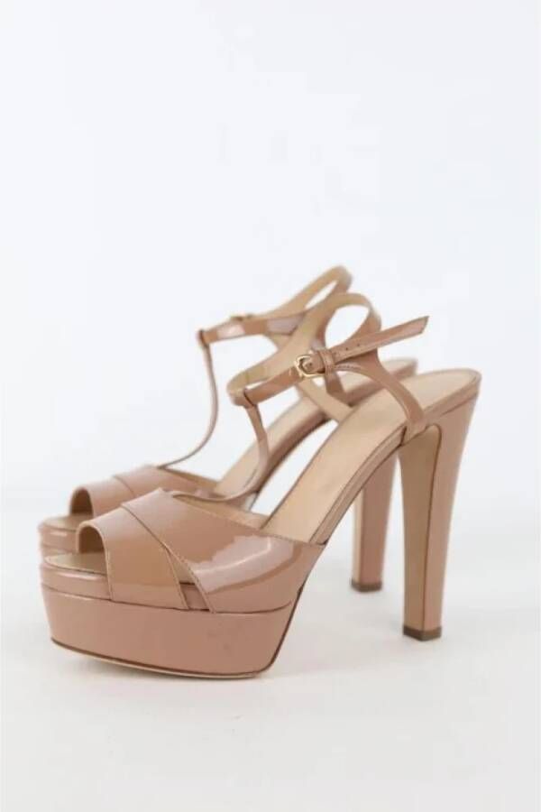 Sergio Rossi Pre-owned Leather sandals Beige Dames