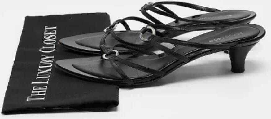 Sergio Rossi Pre-owned Leather sandals Black Dames