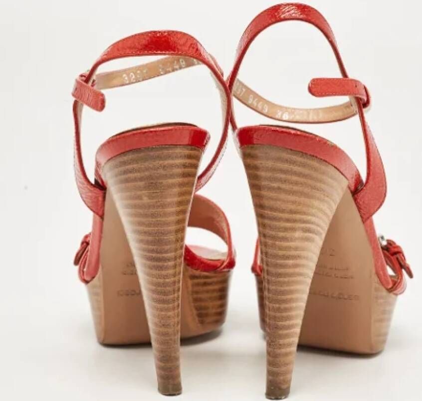 Sergio Rossi Pre-owned Leather sandals Red Dames