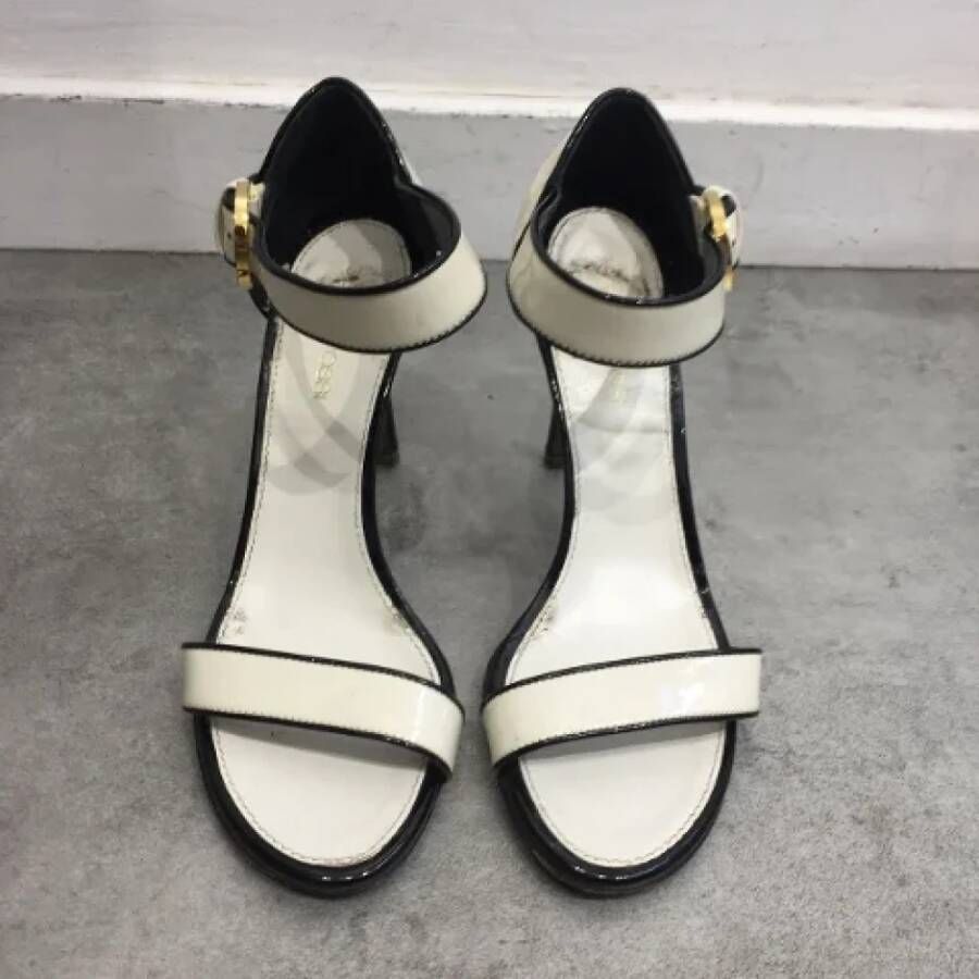 Sergio Rossi Pre-owned Leather sandals White Dames