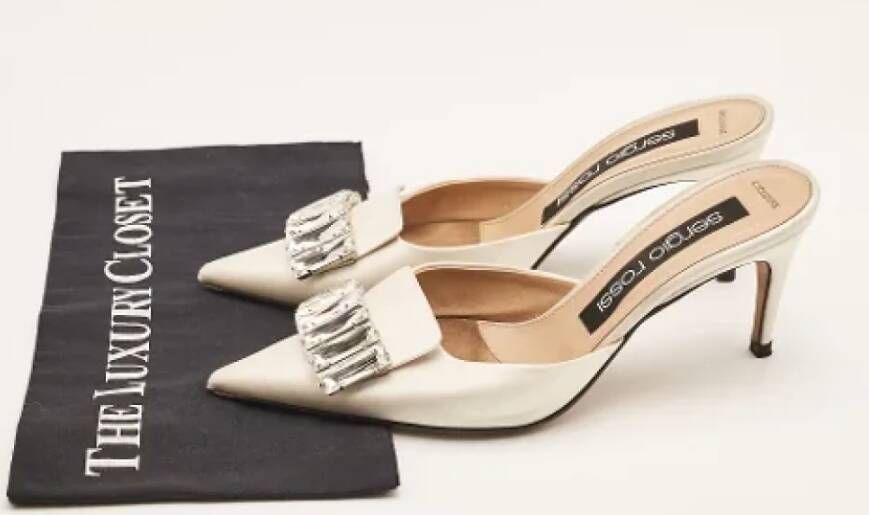 Sergio Rossi Pre-owned Satin mules White Dames