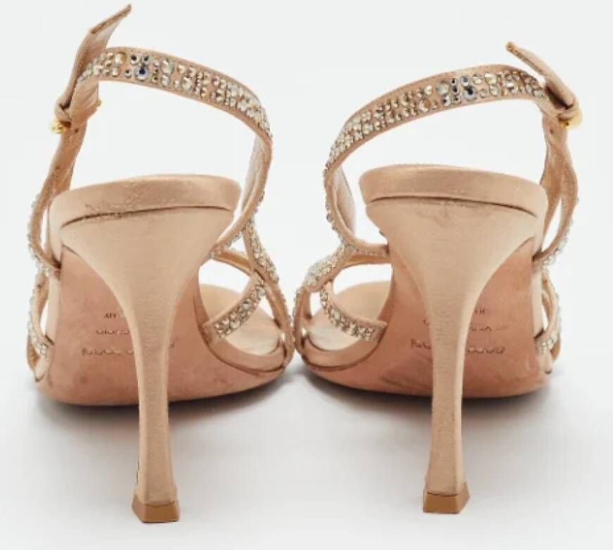 Sergio Rossi Pre-owned Satin sandals Beige Dames