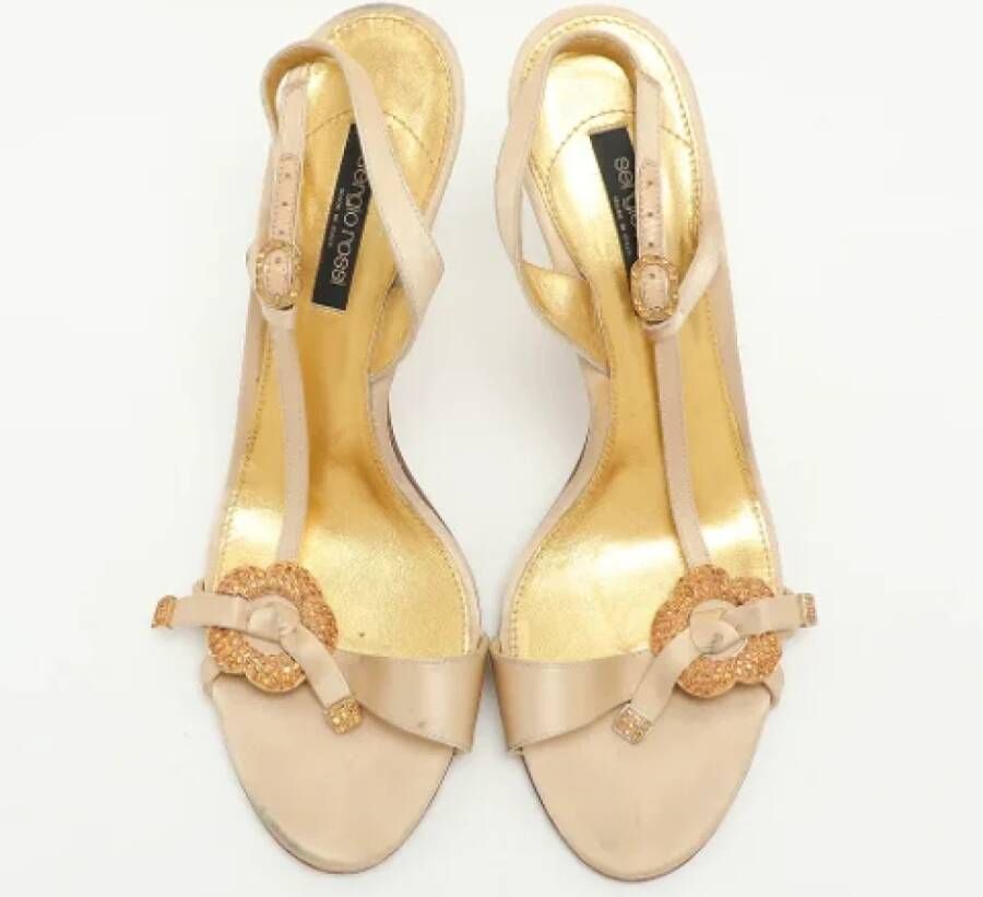 Sergio Rossi Pre-owned Satin sandals Beige Dames