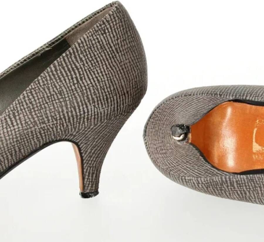 Sergio Rossi Pre-owned Suede heels Gray Dames