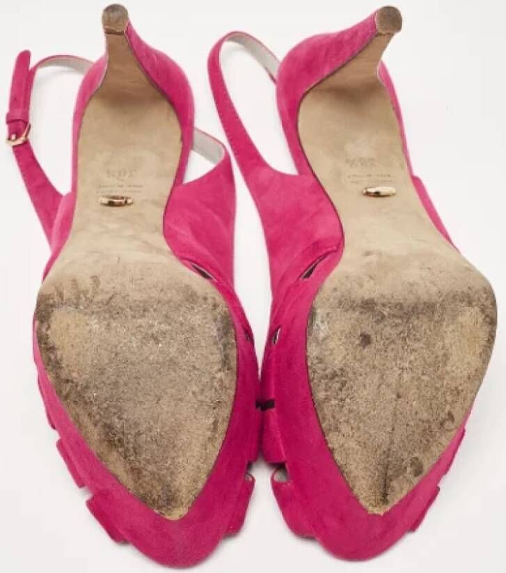 Sergio Rossi Pre-owned Suede sandals Pink Dames